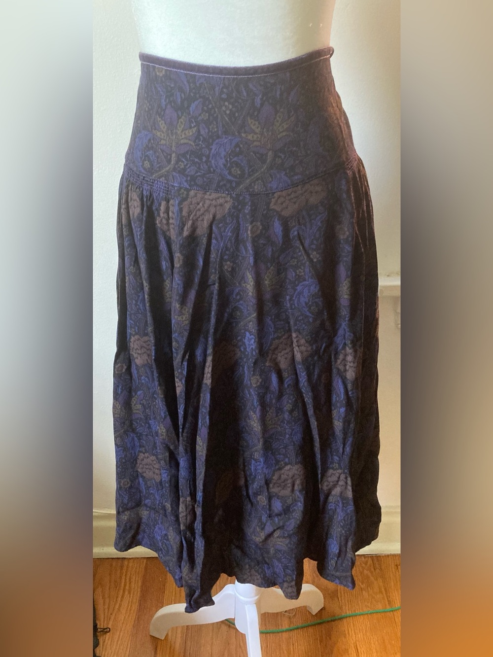 Waist 33” Eddie Bauer Navy Purple Floral Paisley Midi Skirt Boho A-Line